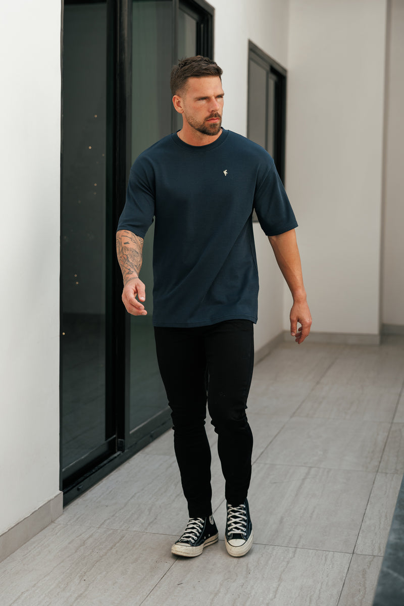 Klassisches Oversize-T-Shirt „Vater &amp; Sohn“ in Marineblau/Gold – FSH1422