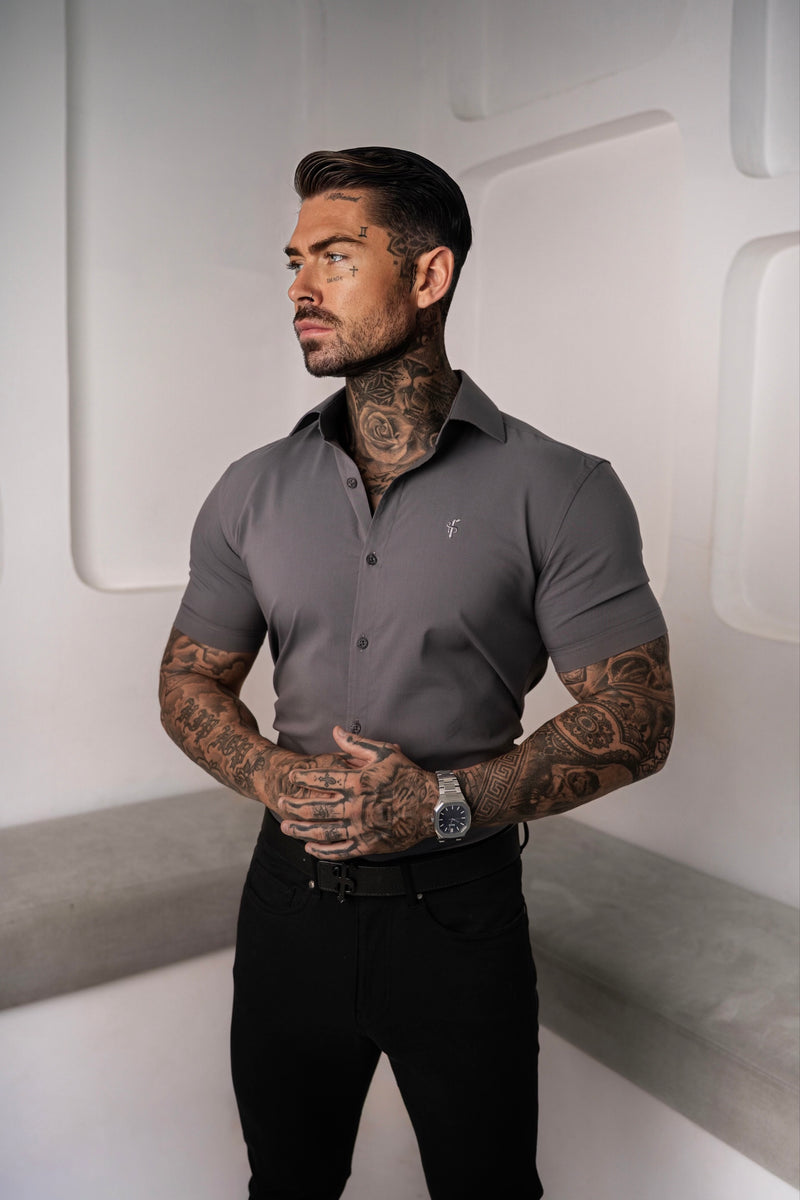 Vater-Söhne-Muscle-Fit-Shirt mit fortschrittlichem Stretch, Anthrazit, kurzärmlig, mit Haifischkragen – FS1206