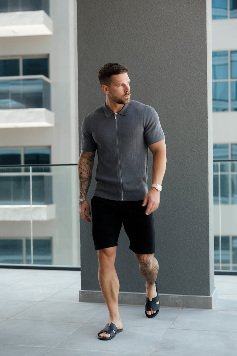 Father Sons - Klassisches Strick-Oberteil mit Geo-Design und durchgehendem Reißverschluss, Gunmetal, Kurzarm - FSN150