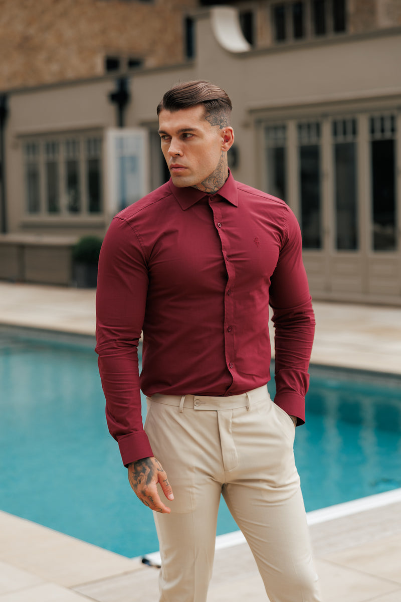 Vater-Söhne-Muscle-Fit Advanced Stretch Oxblood mit Cutaway-Kragen – FS1201