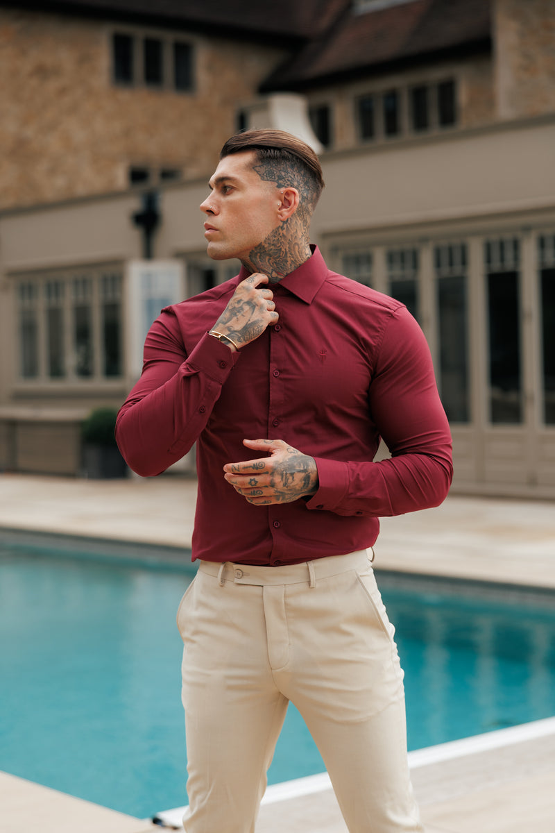 Vater-Söhne-Muscle-Fit Advanced Stretch Oxblood mit Cutaway-Kragen – FS1201