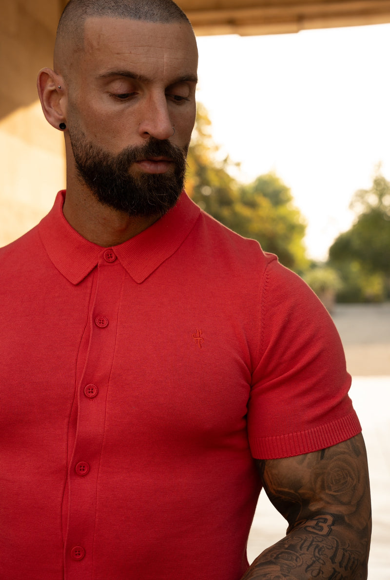 Father Sons klassisches, schlichtes, korallenfarbenes Strick-Poloshirt mit Knopfleiste und kurzen Ärmeln – FSN164