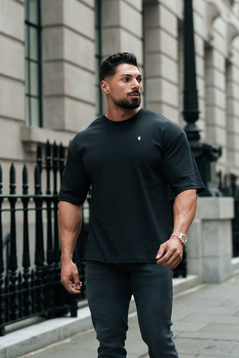 Klassisches, übergroßes T-Shirt mit Rundhalsausschnitt in Schwarz/Gold für Vater und Sohn – FSH1373
