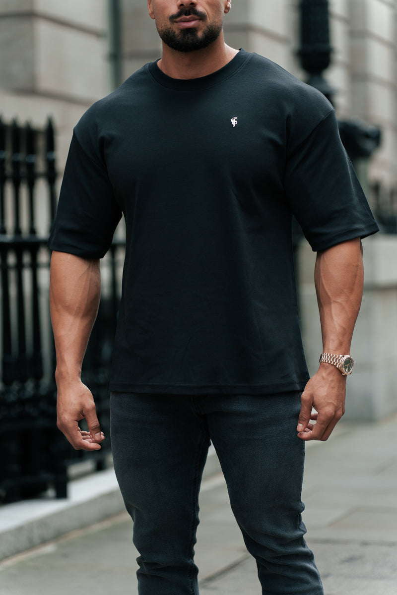 Klassisches, übergroßes T-Shirt mit Rundhalsausschnitt in Schwarz/Gold für Vater und Sohn – FSH1373