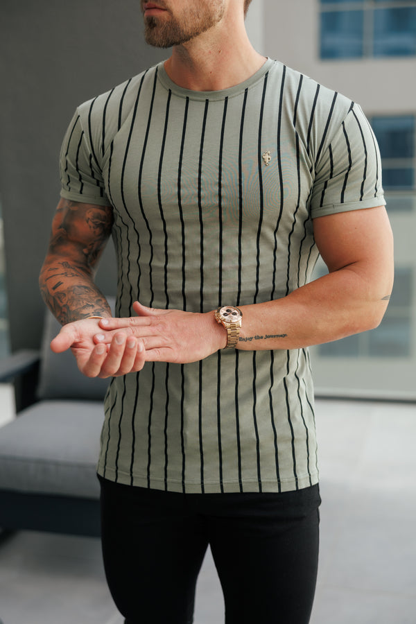 Vater-Söhne-T-Shirt mit oliv-schwarz gestreiftem Aufdruck – FSH1374