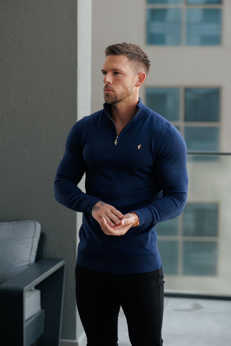 FS Marinefarbener Strickpullover mit Trichterausschnitt und FS-Branding - FSN191