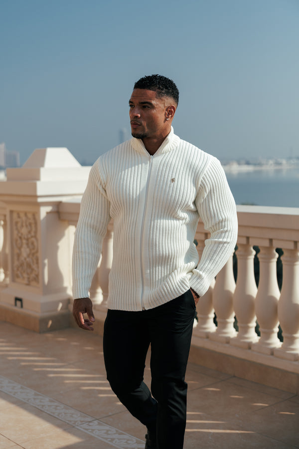 Grob gerippter Cardigan mit Reißverschluss und goldenem Emblem für Vater und Sohn, cremefarben – FSJ096