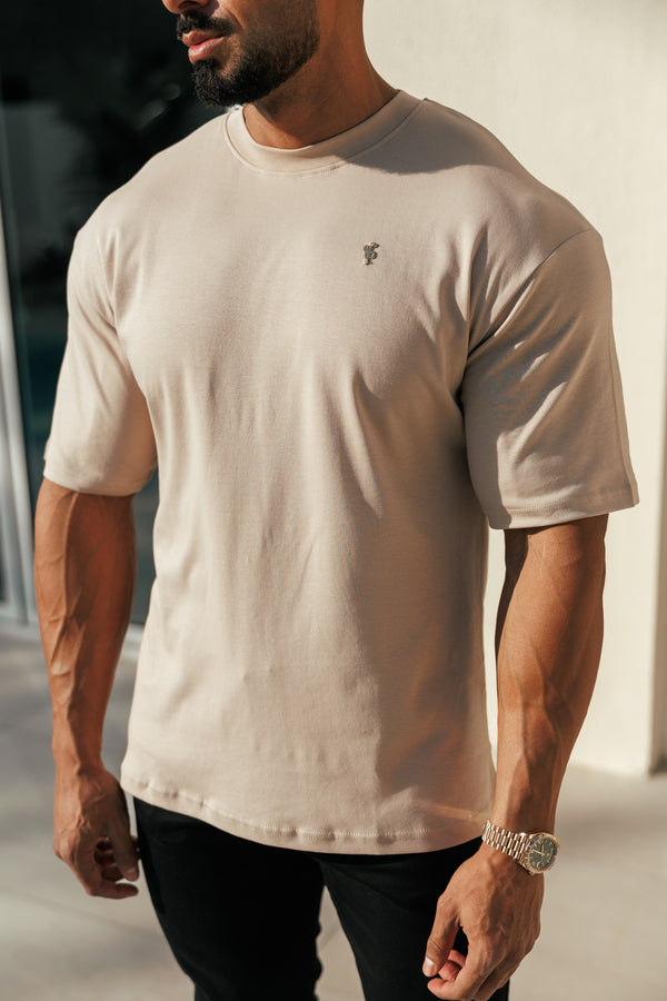 Klassisches beiges/goldenes Oversized-T-Shirt „Vater &amp; Söhne“ – FSH1420