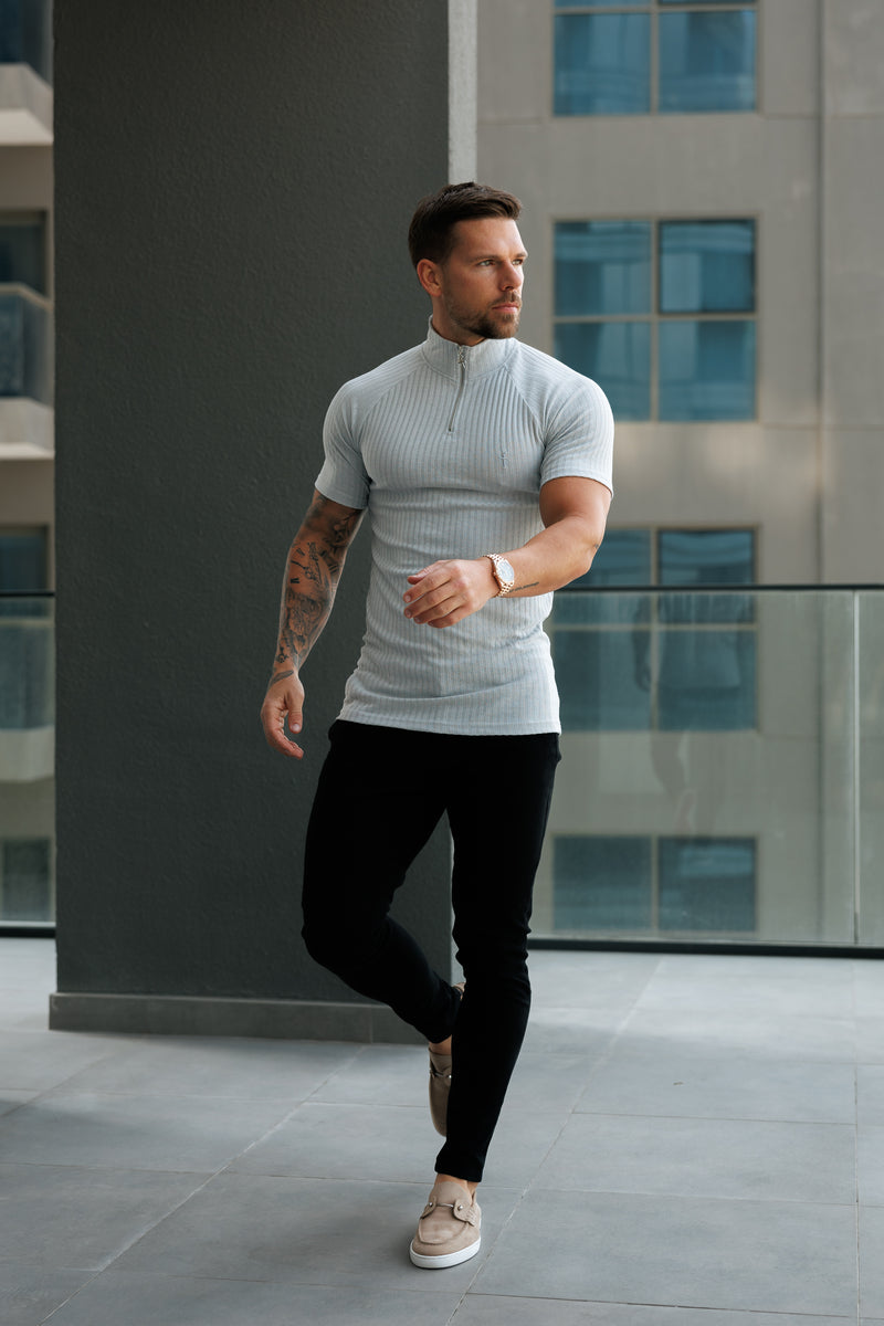 Father Sons Klassisches hellgraues geripptes Raglan-Shirt mit Reißverschluss und Stehkragen, kurzärmligem Rundhalsausschnitt – FSH1287
