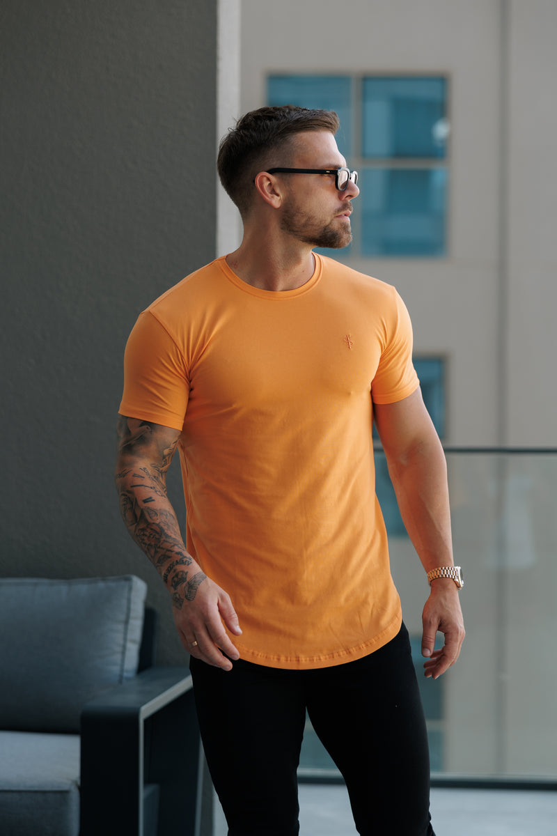 Vater und Sohn – Klassisches, orangefarbenes T-Shirt mit Rundhalsausschnitt und abgerundetem Saum – FSH1152