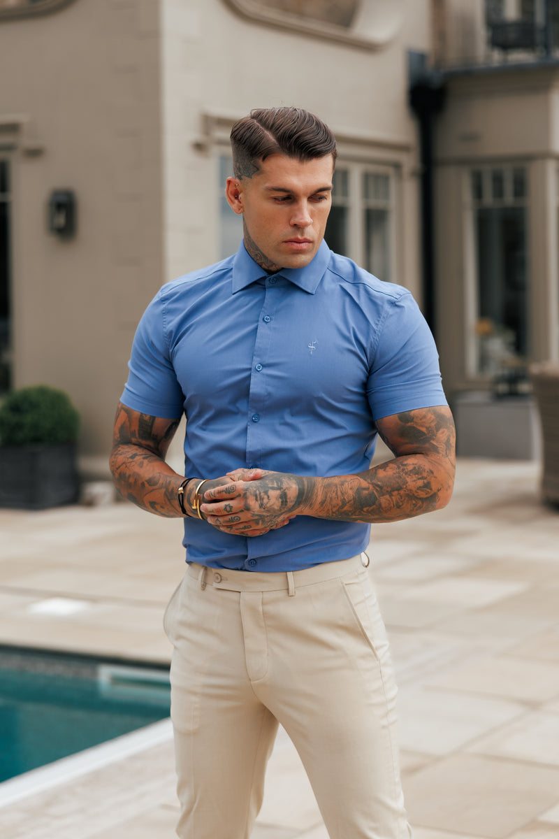 Vater-Söhne-Muscle-Fit-Shirt mit fortschrittlichem Stretch, mittelblau, kurzärmlig, mit Cutaway-Kragen – FS1203