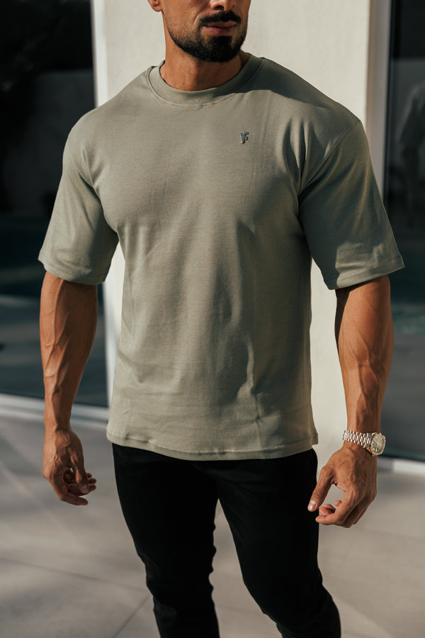 Vater-Söhne-T-Shirt in klassischem Olivgrün/Gold mit übergroßer Rundhalsausschnitt – FSH1419