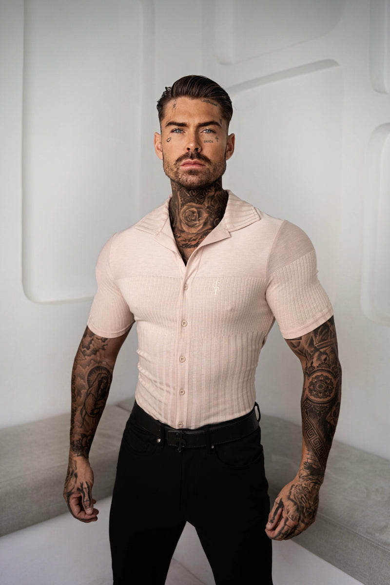 Vater-Sohn-Jersey-Hemd mit Revers und vertikalen Streifen, kurzärmlig, Beige – FSR026