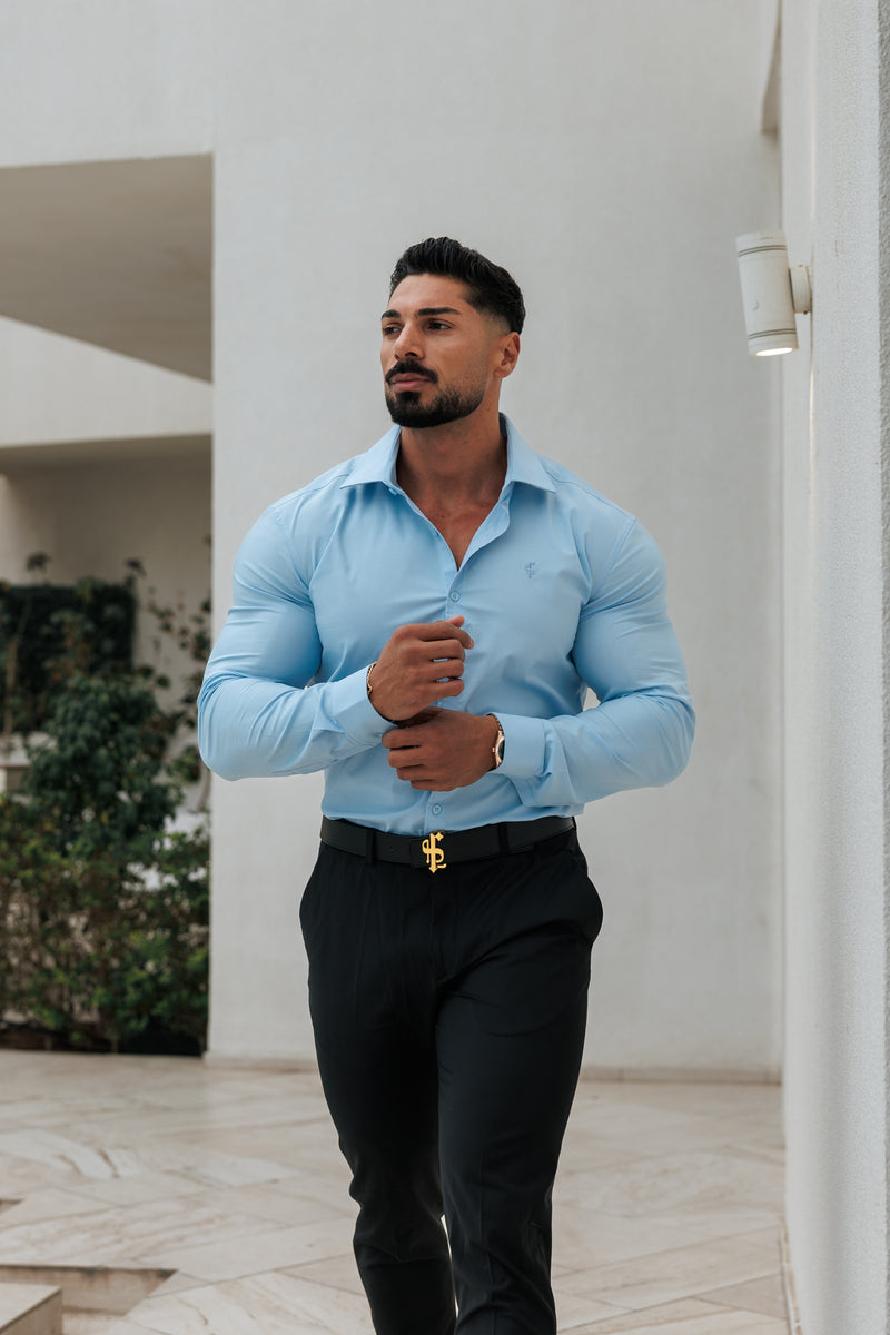 Vater-Söhne-Muscle-Fit Advanced Stretch Puderblau mit Cutaway-Kragen – FS1167
