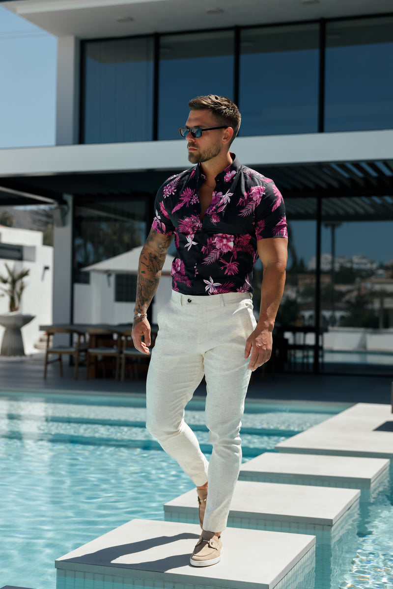 Klassischer Stretch-SS-Button-Down-Kragen mit Blumenmuster in Schwarz/Leuchtend Pink – FS1103 
