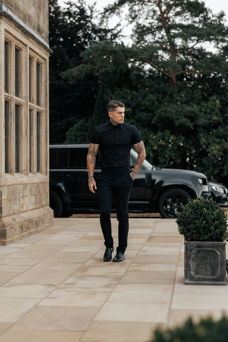 Vater-Sohn-Shirt, superschlank, Stretch, schwarz, kurzärmlig, mit Cutaway-Kragen – FS1159