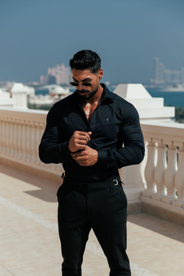 FS Super Slim Stretch Black Denim Langarmshirt mit Gunmetal-Metall-Aufkleber und Cutaway-Kragen – FS1169