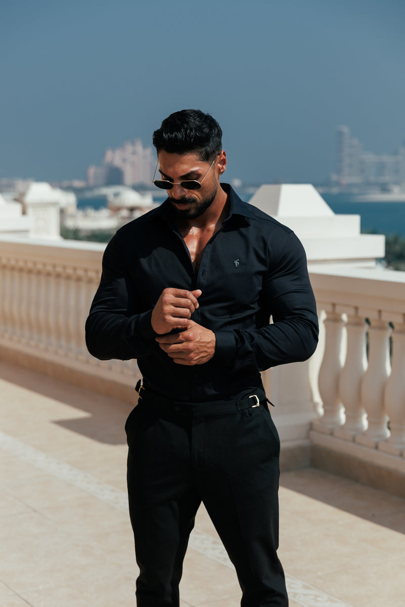 FS Super Slim Stretch Black Denim Langarmshirt mit Gunmetal-Metall-Aufkleber und Cutaway-Kragen – FS1169