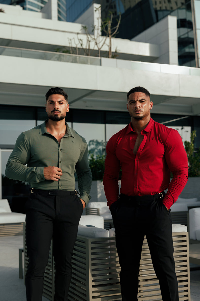 Tailliertes Langarmtrikot „Ox Blood“ von Vater und Sohn – FSD002