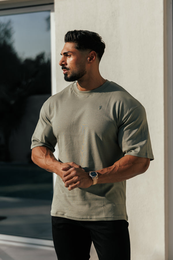 Vater-Söhne-T-Shirt in klassischem Olivgrün/Gold mit übergroßer Rundhalsausschnitt – FSH1419