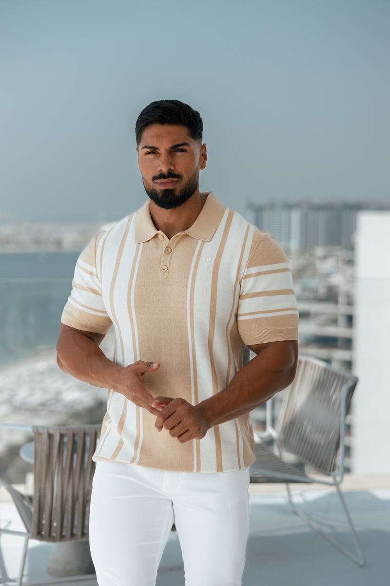 Father Sons Classic Beige/Off White Gestricktes Poloshirt mit vertikalen Streifen, kurzärmlig – FSN107