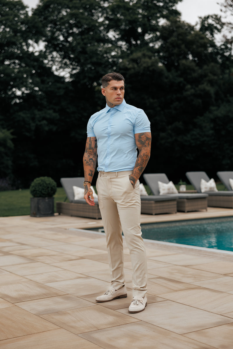 Vater-Söhne-Muscle-Fit-Shirt mit Advanced-Stretch, puderblau, kurzärmlig, mit Cutaway-Kragen – FS1162