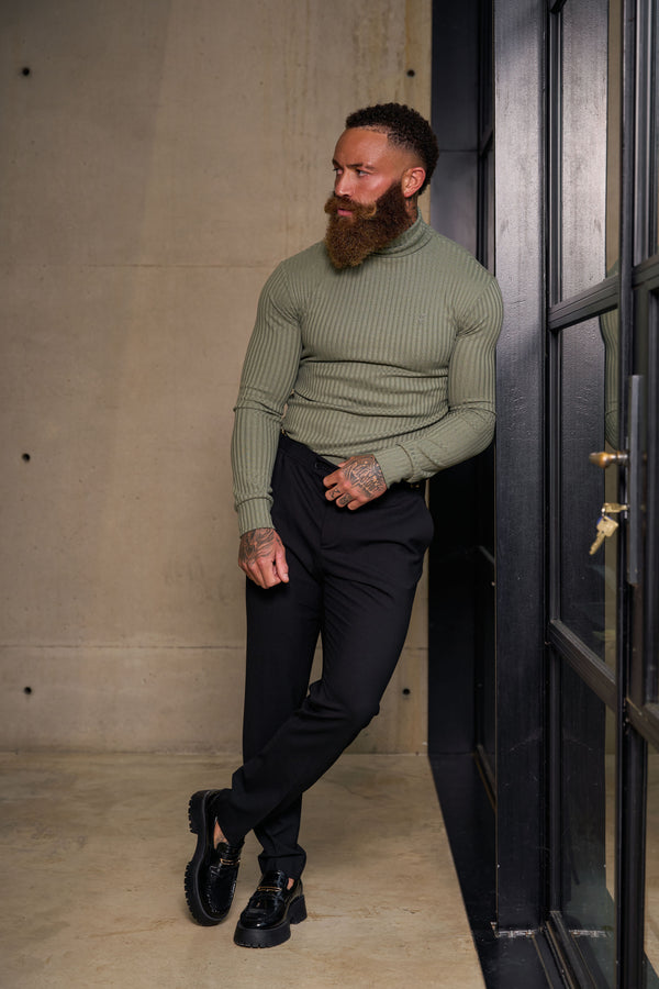 Klassischer Rollkragenpullover aus olivgrünem Rippstrick von Father Sons – FSH1300