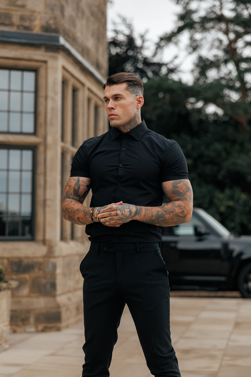 Vater-Sohn-Shirt, superschlank, Stretch, schwarz, kurzärmlig, mit Cutaway-Kragen – FS1159