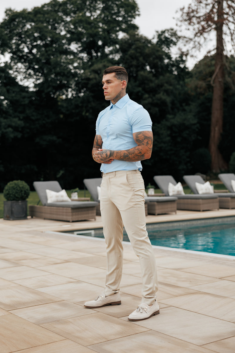 Vater-Söhne-Muscle-Fit-Shirt mit Advanced-Stretch, puderblau, kurzärmlig, mit Cutaway-Kragen – FS1162