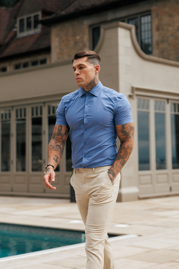 Vater-Söhne-Muscle-Fit-Shirt mit fortschrittlichem Stretch, mittelblau, kurzärmlig, mit Cutaway-Kragen – FS1203