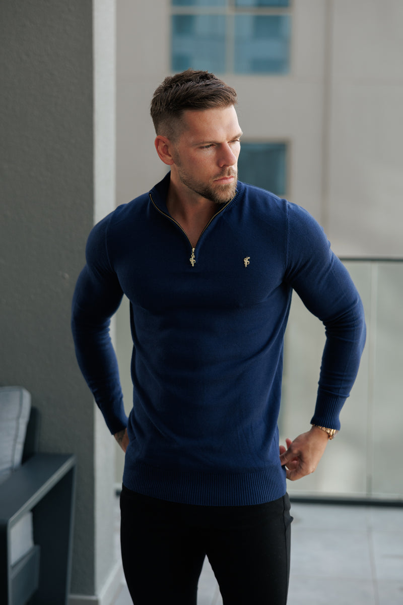 FS Marinefarbener Strickpullover mit Trichterausschnitt und FS-Branding - FSN191