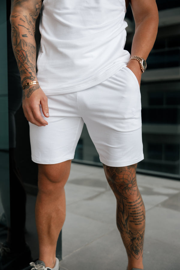 Weiße elastische Shorts von Father Sons – FSH901