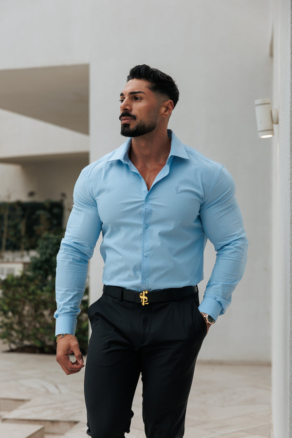 Vater-Söhne-Muscle-Fit Advanced Stretch Puderblau mit Cutaway-Kragen – FS1167