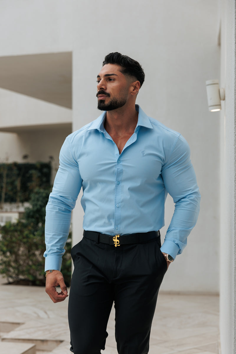 Vater-Söhne-Muscle-Fit Advanced Stretch Puderblau mit Cutaway-Kragen – FS1167
