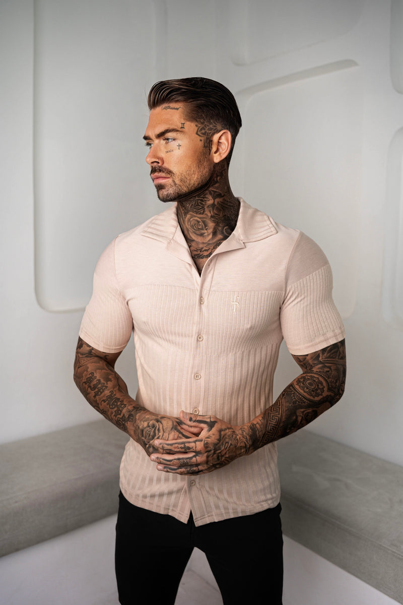 Vater-Sohn-Jersey-Hemd mit Revers und vertikalen Streifen, kurzärmlig, Beige – FSR026