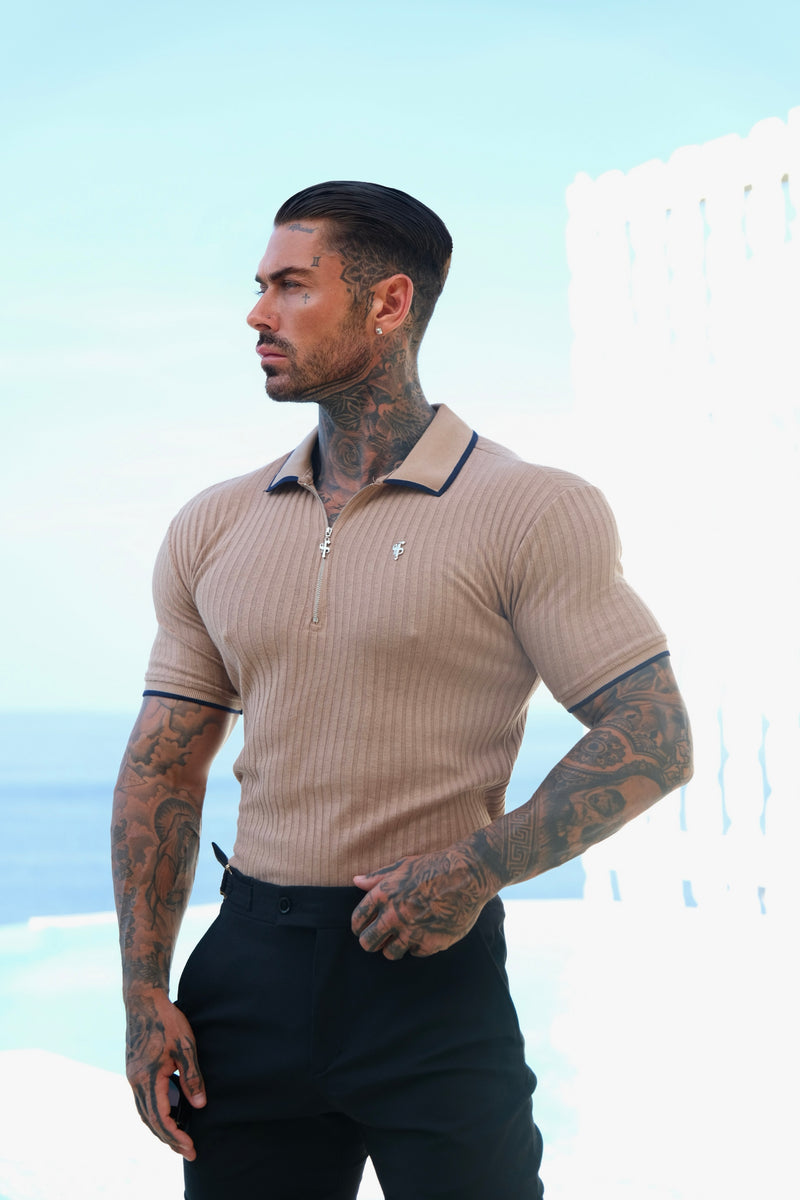 Father Sons Classic Coffee Ribbed Zip Polo mit kontrastierenden kurzen Ärmeln – FSH1104 
