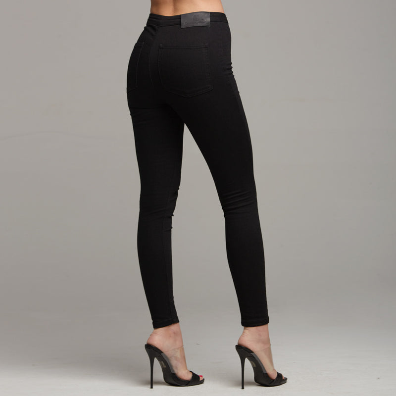 JENI PLAIN BLACK JEANS - CT056