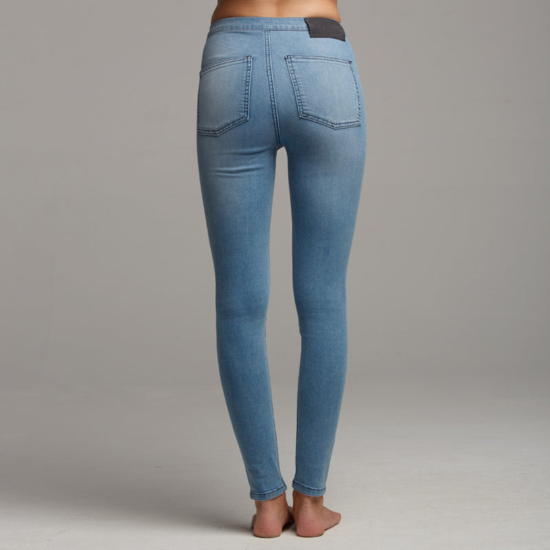 'JENI' PLAIN BLUE JEANS - CT054