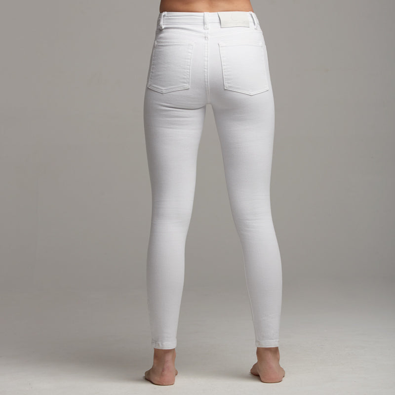 GIGI RIPPED WHITE JEANS - CT059