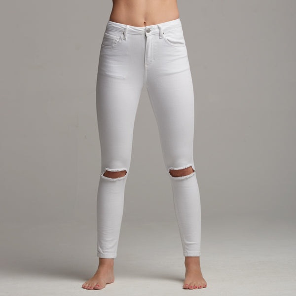 GIGI RIPPED WHITE JEANS - CT059