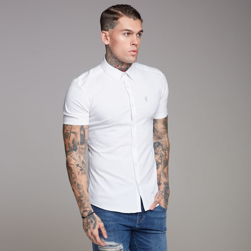Father Sons Super Slim Ultra Stretch Classic White Short Sleeve Shirt (Graue Stickerei) – FS353