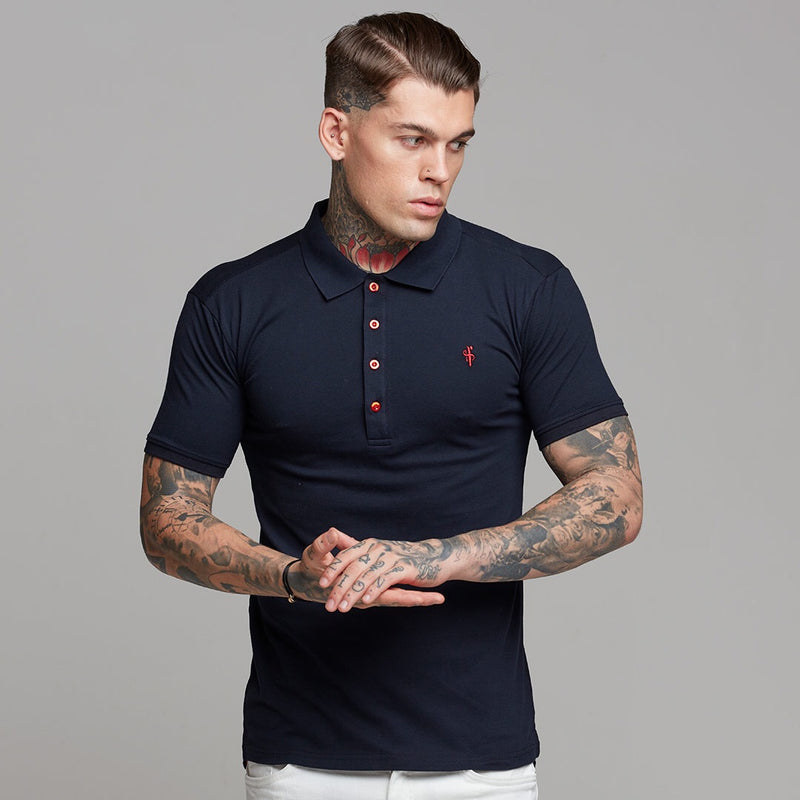 Father Sons klassisches Kontrast-Poloshirt in Marineblau und Rot – FSH250