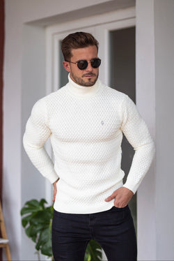 Cremefarbener, gestrickter Rollkragenpullover von Father Sons mit Metallaufkleber – FSJ026