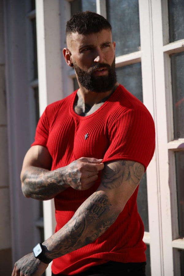 Father Sons Classic Red Ribbed Knit Super Slim Short Sleeve Crew mit schwarzem Aufkleber – FSH614